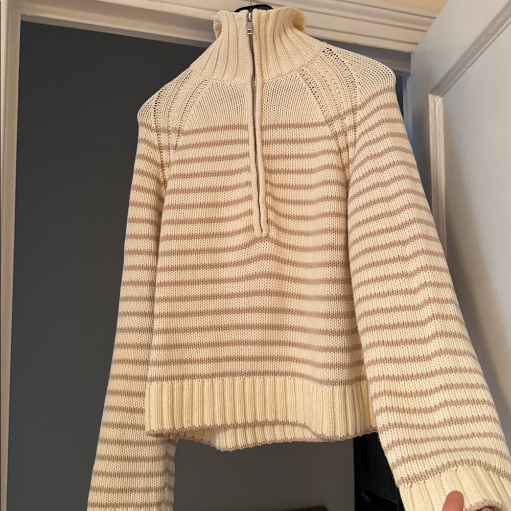 H&M - (New!) Cream and beige striped half-zip sweater - size S - Picture 3 of 13